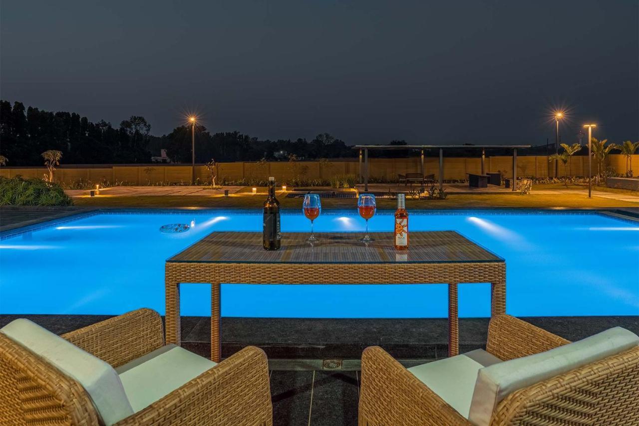 Le Bon Horizon: Hillside Elegance with Pool and Gazebo near Sula Villa Nashik Exterior photo